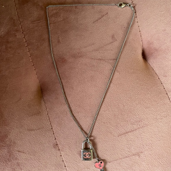 CHANEL CC Lock & Key Silver Pendant Necklace 💖 - Picture 6 of 9